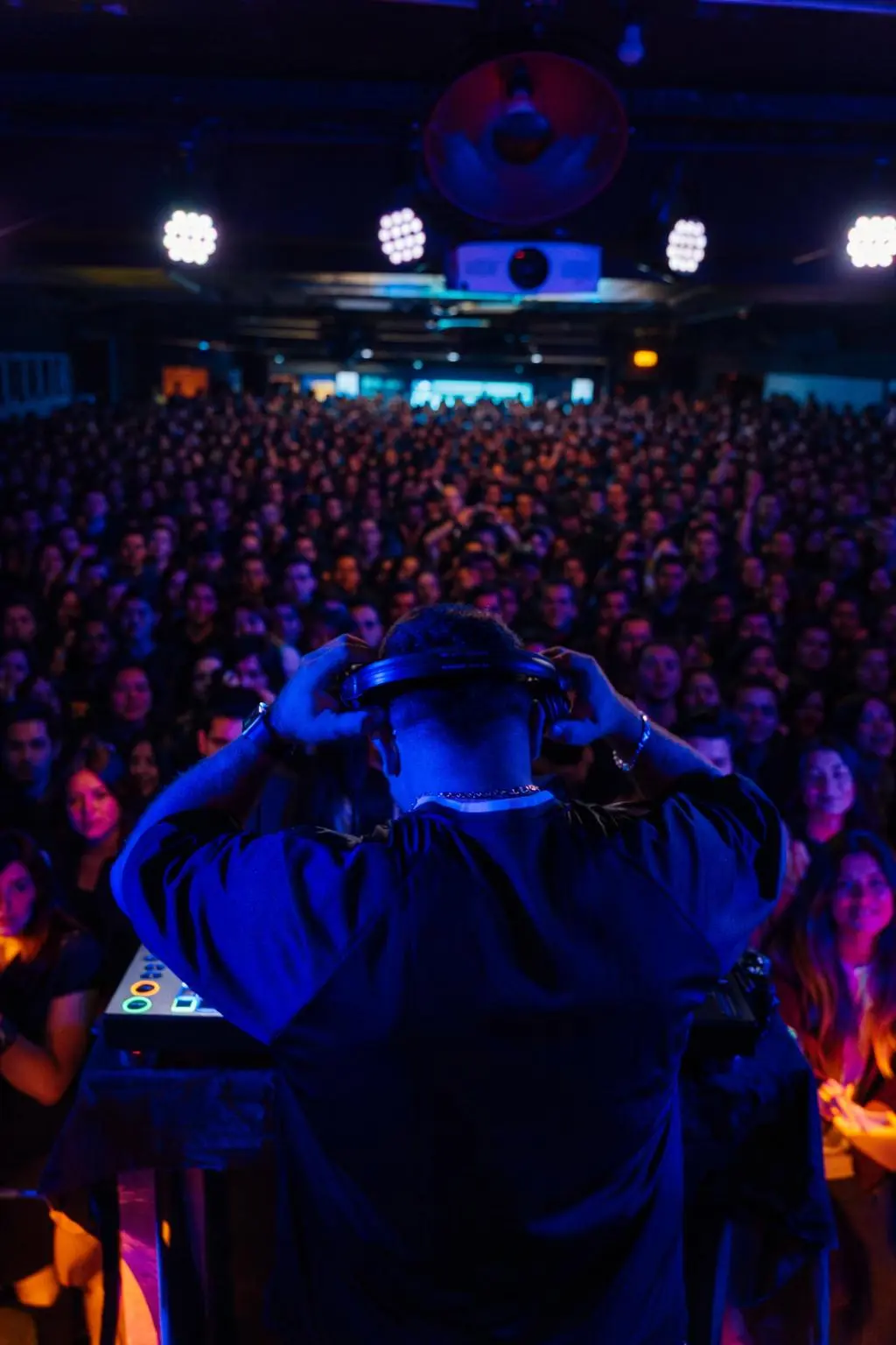 DJ Osi Live Moment